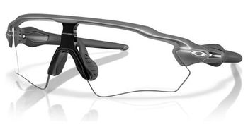 Mascara oakley radar ev s path   acero   iridio claro a negro fotocromatico   ref   oo9510 0831