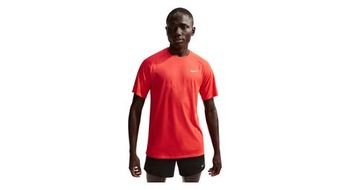 Camiseta de manga corta nike stride roja para hombre