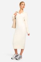 vestido maxi de punto suave y canale grueso con detalle en el cuello cream