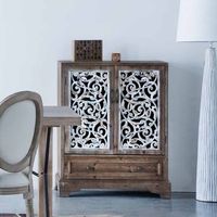armario de madera y metal con 2 puertas y 1 cajon marron
