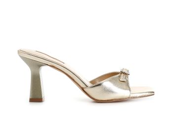 zueco de madera abierto en punta con hebilla light gold 40