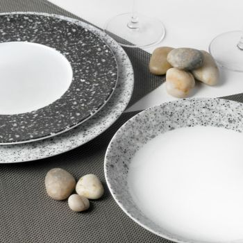 Vajilla de 18 piezas porcelana gris