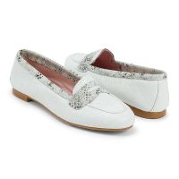 mocasin piel moteada color blanco