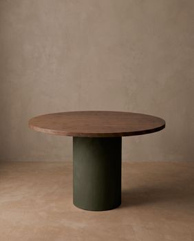 Mesa comedor redonda madera marrón oscuro y microcemento verde 100cm