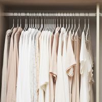 20 perchas antideslizantes de metal de color blanco