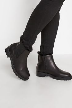 Botines Planos Negros En Diferentes Anchos