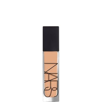 Base de maquillaje de resplandor natural de larga duración NARS Cosmetics (Varios tonos) - Lanai