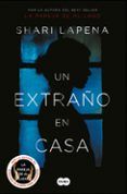 un extrano en casa
