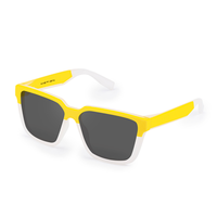 gafas de sol hawkers yellow frozen white - dark motion s strong