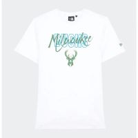 camiseta manga corta milwaukee bucks script de new era en blanco