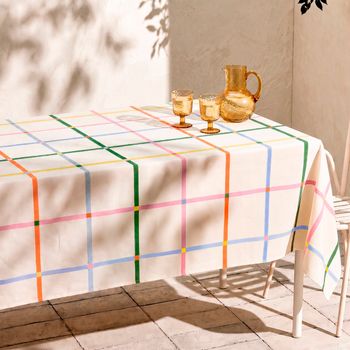 Color lines Mantel