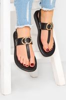 limited collection sandalia plana negra en t en diferentes anchos