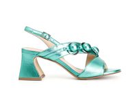 sandalias asimetricas de piel laminada green