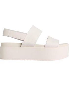 de CALVIN KLEIN FLATFORM SANDAL SLING IN BEIGE