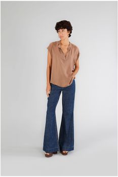 blusa oversize bimateria sin mangas cocoa
