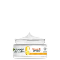 garnier vitamin c brightening day cream face moisturiser 50ml