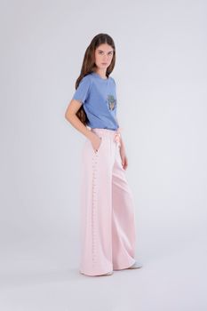 pantalones palazzo con apliques pink