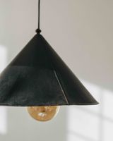 lampara colgante con pantalla de hierro color negro 30 cm