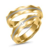 alianzas de oro amarillo y blanco con diamante
