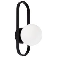 lampara de pared moderna con forma geometrica y pantalla esferica de vidrio opaco negro vardi