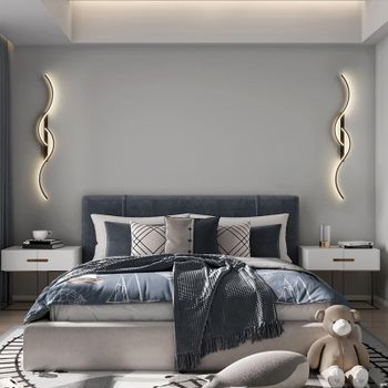 Lámpara de pared LED moderna para dormitorio, candelabro de mesita de noche, tira larga, sala de estar, sofá, decoración del hogar, luz de pared Interior de noche, Luminaria dorada decoración hogar