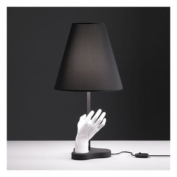 Sobremesa diseño mano