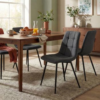 Silla de comedor con reposapiés en tela gris oscuro