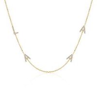 cadena de oro de 14 quilates con 4 letras engastadas con diamantes