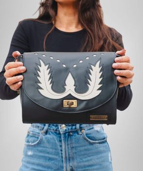 CLUTCH BLACK CLUB / NUBUCK BONE