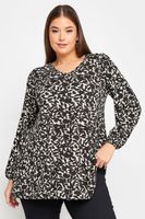 yours top floral blanco y negro de pico con vuelo mujer curvy y tallas grandes yours