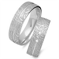 alianzas 8 quilates oro blanco 5 diamantes