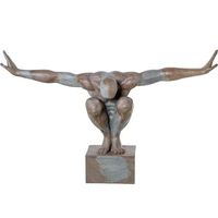 figura gimnasta gris y marron
