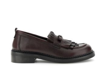 mocasines de piel con flecos bordeaux