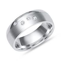 anillo de plata 925 con 4 circonitas parcialmente matizado