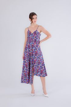 vestido asimétrico en popelina estampada tweed s