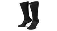 calcetines de compresion ligeros nike spark negro
