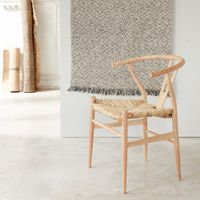 silla de mindi macizo con asiento tejido