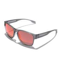 gafas de sol hawkers core raw - polarized grey ruby