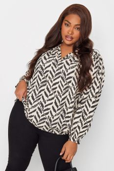 Yours Blusa Marfil Y Negra Con Diseño En Zigzag, Mujer Curvy Y Tallas Grandes, Yours