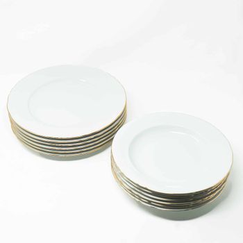 Juego De Platos De Porcelana Blanca (12 Piezas) Lubeck R Con Filo De Oro, 6 Platos Llanos, 6 Platos Hondos