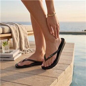 Ipanema Chanclas 81030 tan negro para mujer