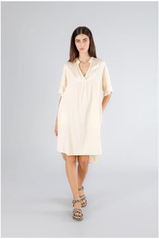 vestido tipo túnica con aplicación de raso butter