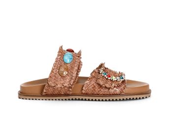 zapatilla tejida con pedrería y hebilla joya tan