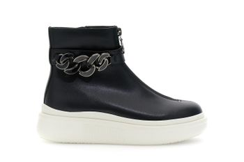 botines de piel con accesorio black