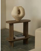 mesa auxiliar de madera de abeto en color marron 70 cm