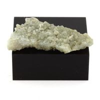 pierre prehnita-natural de francia saint laurent-de-chamousset-rare mineral de la coleccion de goujou-christian goujou treasorogen  894 cts -