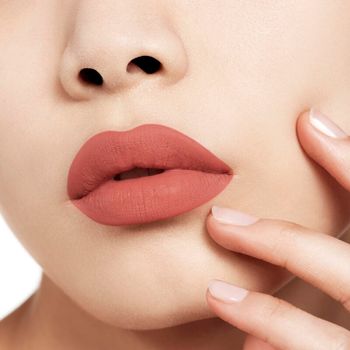 Dior Labiales Barra De Labios Color Couture - Acabados Aterciopelado - Tratamiento Floral Hidratante - Larga Duración