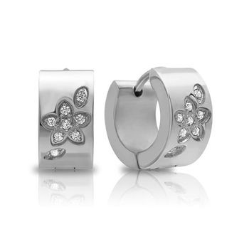De aros de acero inoxidable con circonitas engastadas
