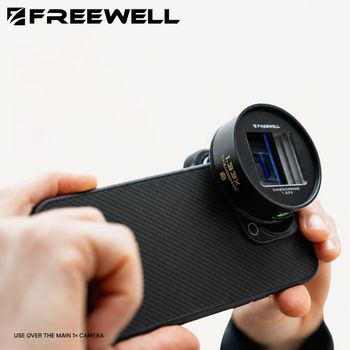 Kit completo Freewell Sherpa con funda para teléfono con montura de 17 mm, lente anamórfica azul de 1,33x y filtro VND para iPhone 18/17/16/15 Pro y Pro Max.