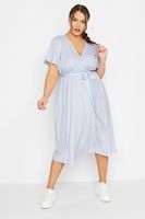 limited collection vestido cruzado azul de florecillas mujer curvy y tallas grandes yours